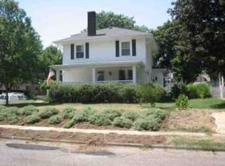 624 E Columbia Ave, Davenport, IA 52803