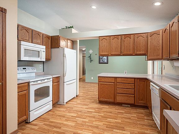 5th image of 310 Haralson Ln