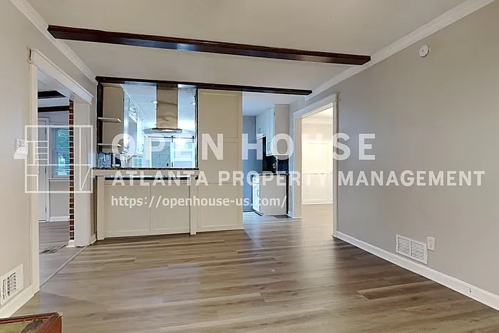 2755 Hickory Cir — Photo 6