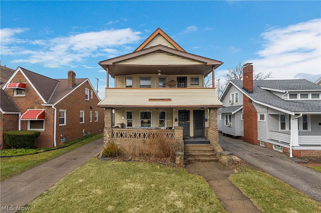 2186 Bunts Rd photo 1