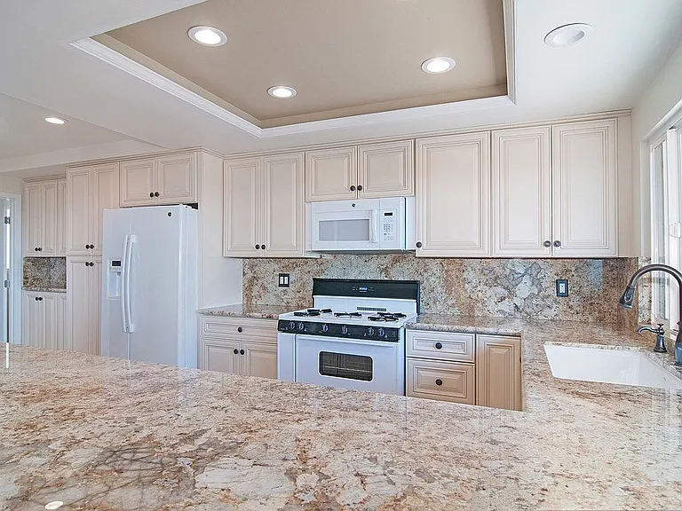 5415 Thunderbird Ln — Photo 12