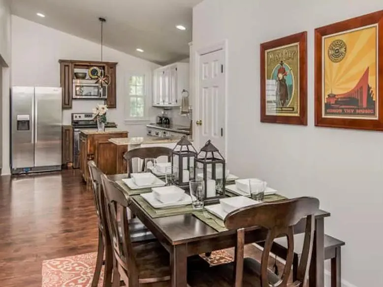 3 bed, 1500 sqft, $2,900 — Photo 3