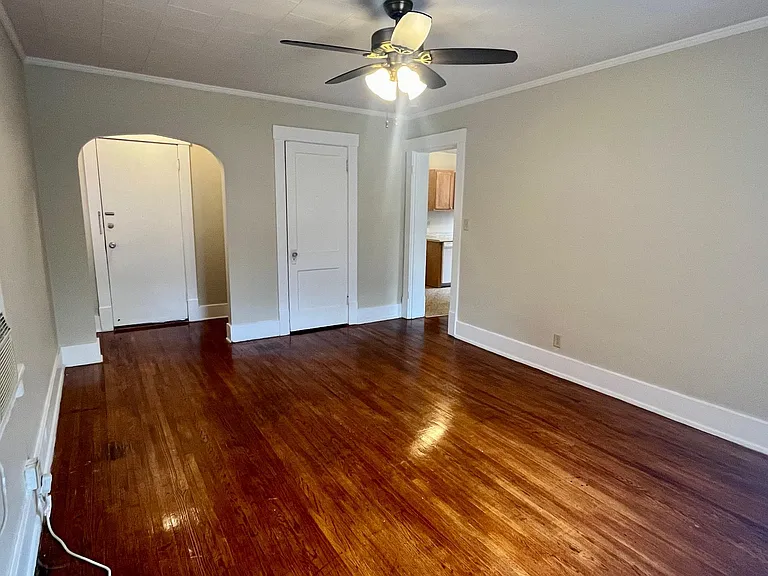 824 S 2nd St #F — Photo 1