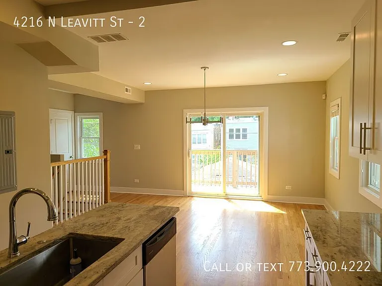 4216 N Leavitt St #2 — Photo 7