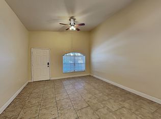 8548 Lazy River Dr, Tampa, FL 33617