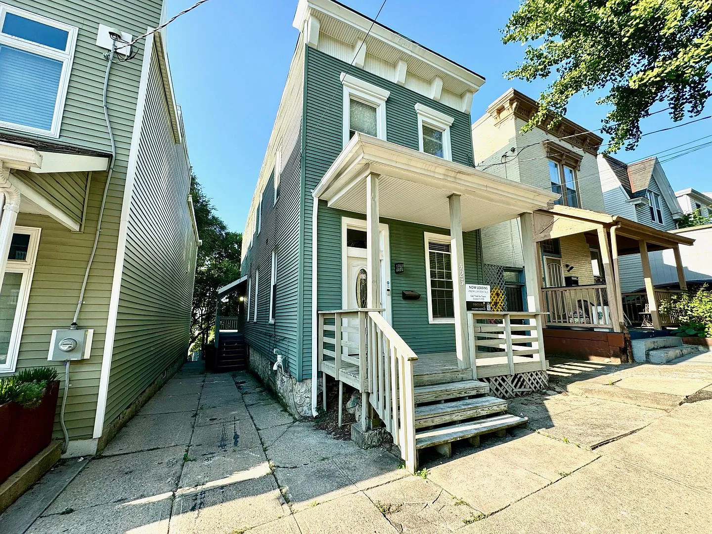 4 Bed/2 full Bath Rental on Warner Mins from UC ONLY $750/pp ($3,000/mo) — Photo 2