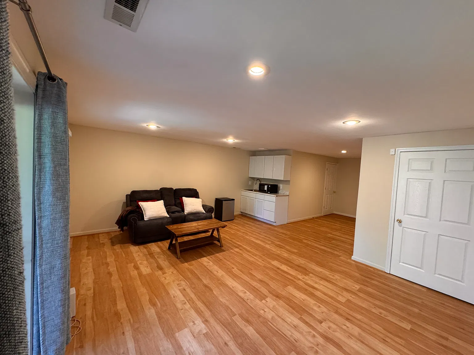 Cairo Pl, Woodbridge — Photo 2