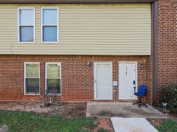 2nd image of 3162 Citrus Ct