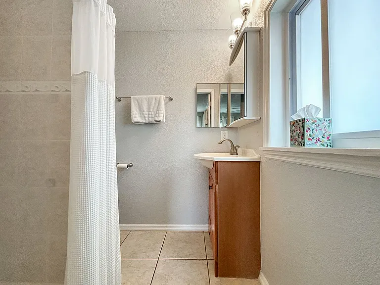 13535 Boca Ciega Ave — Photo 12