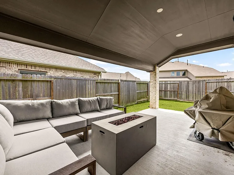 2122 Germander Ln — Photo 32