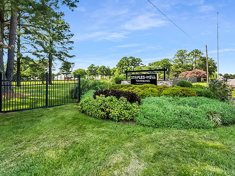 Staples Mill Townhomes — Photo 1