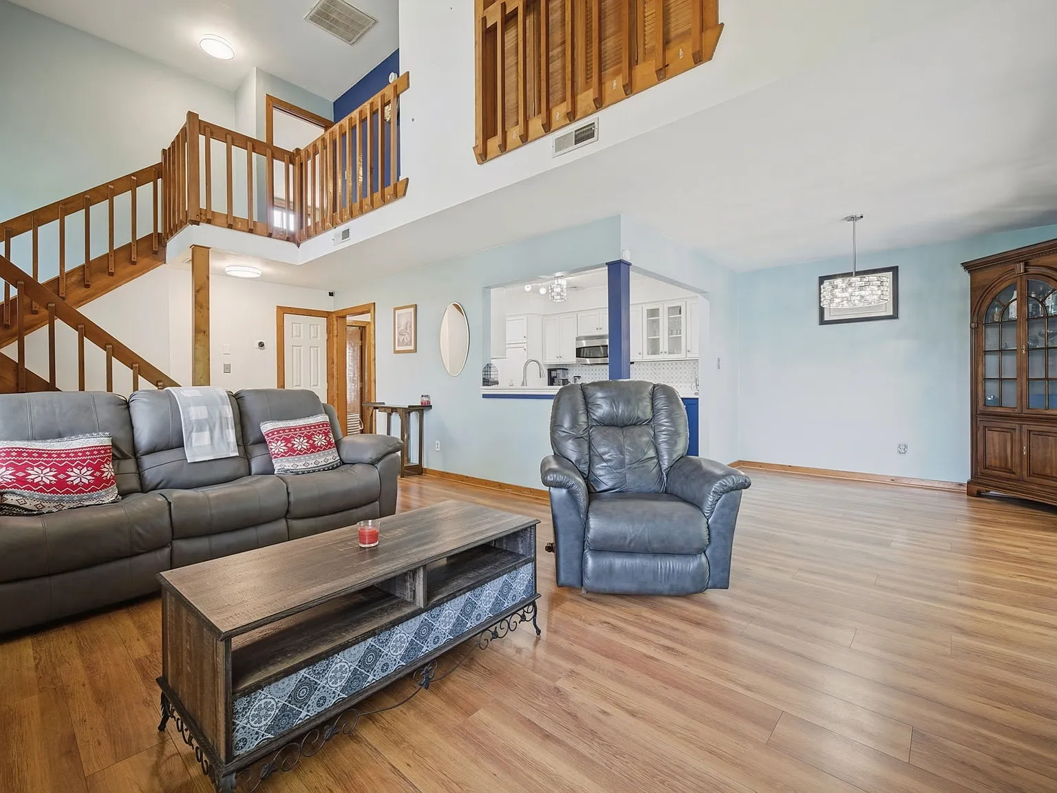 3 bed, 1570 sqft, $2,250 — Photo 4