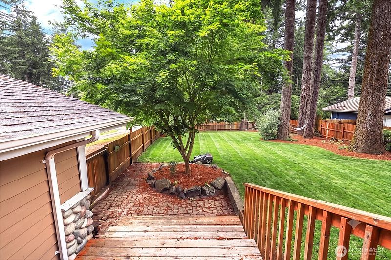 3rd image of 3546 Longhorn Drive NW