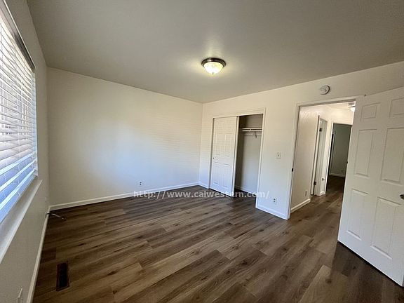 4th image of 1086 Nottingham Pl
