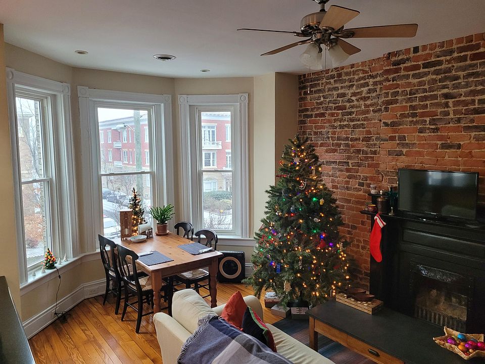 1st image of 2201 W Grace St APT 3