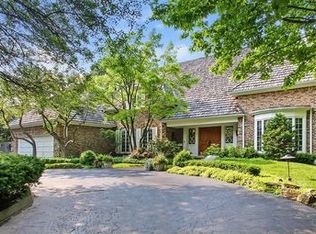 1083 Carlyle Ter, Highland Park, IL