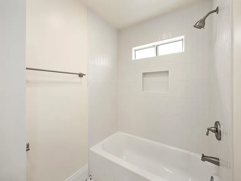 6190 Mesa Ave — Photo 7