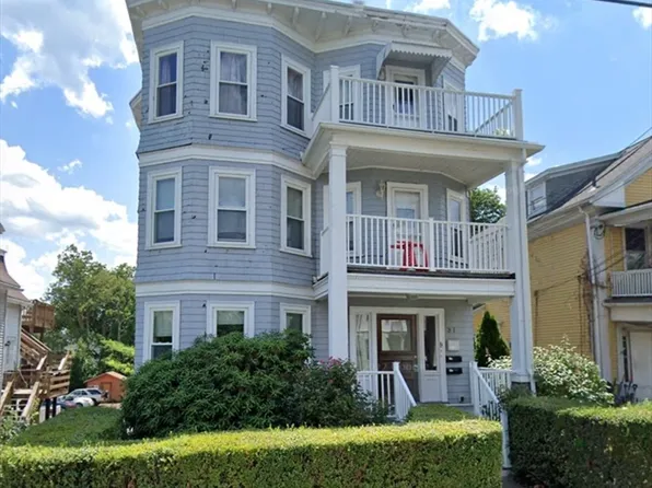 81 Billings St #3, Quincy, MA 02171