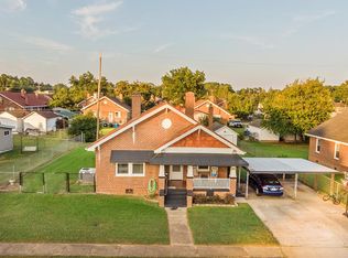 95 Lowell St, Ninety Six, SC 29666