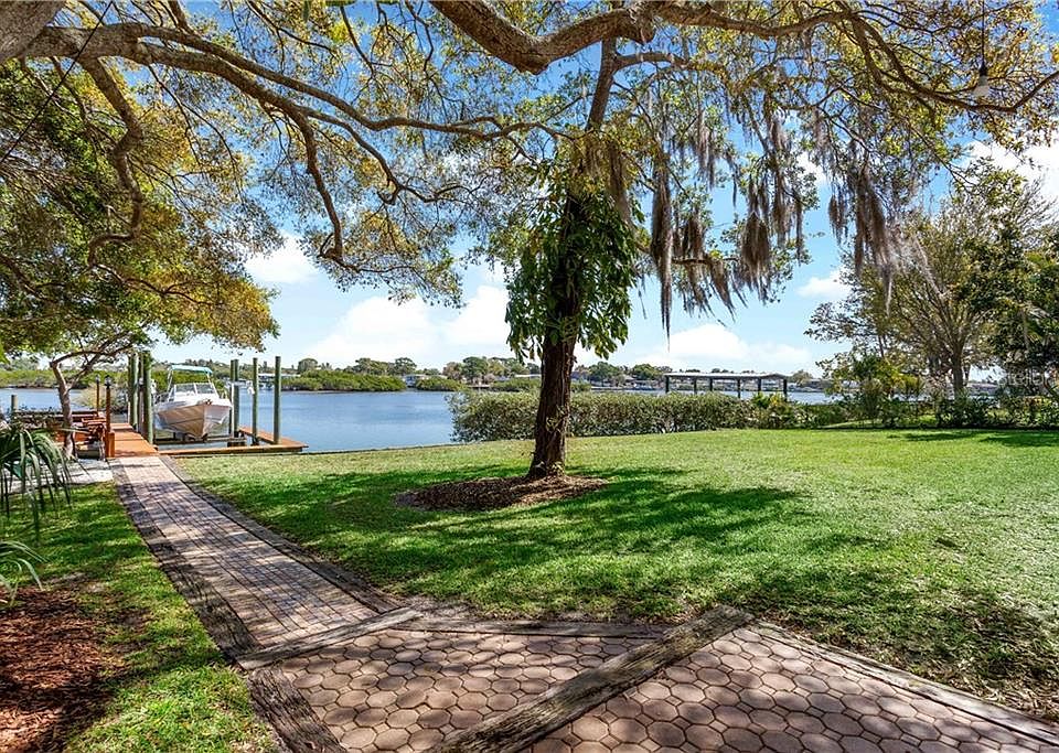 1st image of 754 Bayshore Dr