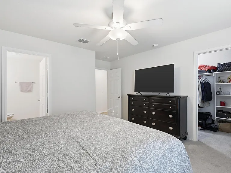 10101 Newtown Dr — Photo 15