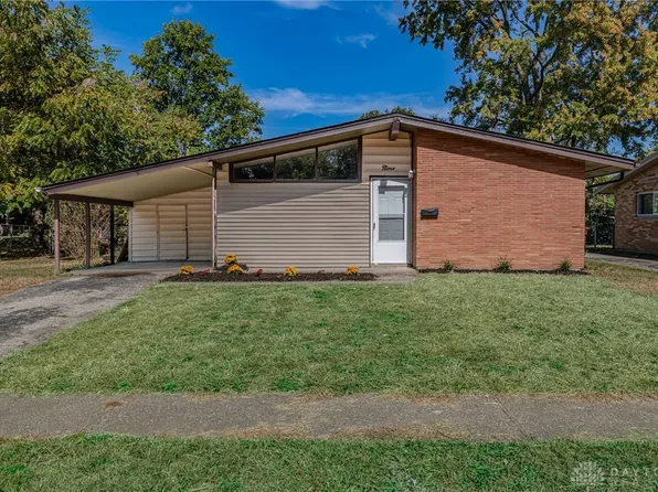 9 Mario Dr, Dayton, OH 45426