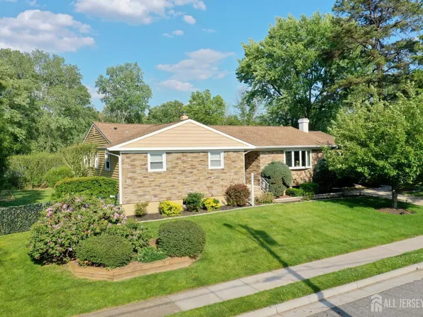 103 River St, Monroe Township, NJ 08831