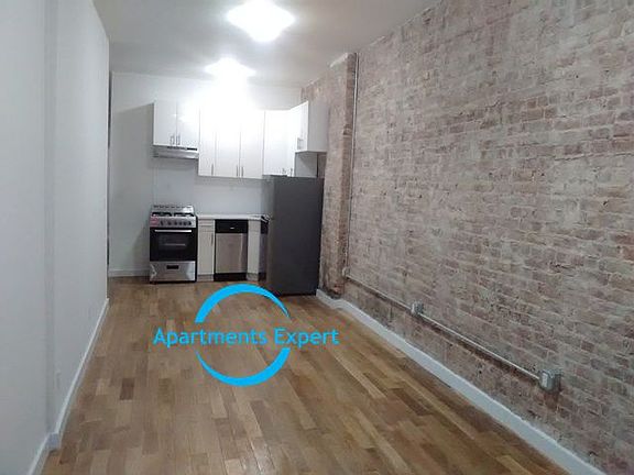 4th image of 2302 A C Powell Blvd APT 4N