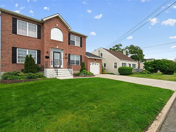 2nd image of 3341 Colony Drive