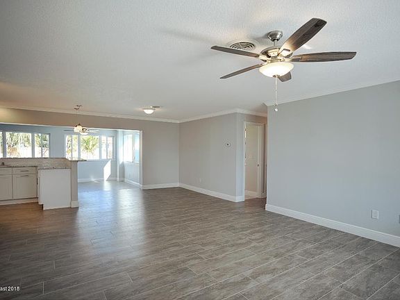 4th image of 550 Cinnamon Dr