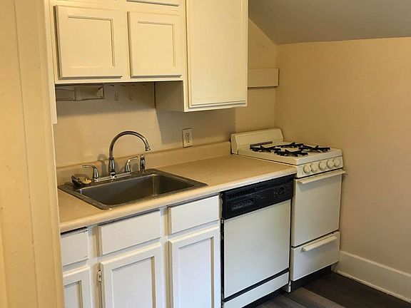 4th image of 414 N Francis Ave