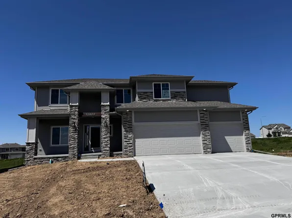 12606 Schirra St, Omaha, NE 68138