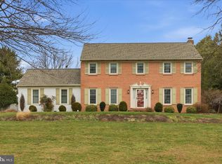 546 Hiview Dr, Lititz, PA 17543