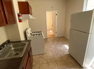 77 Brookdale Ave #2R, Newark, NJ 07106