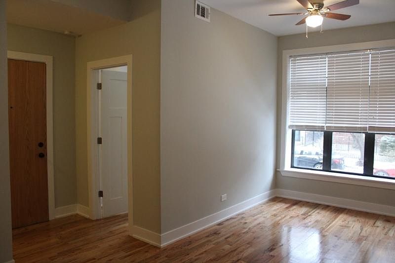 1st image of 639 W Oakdale 1 #1