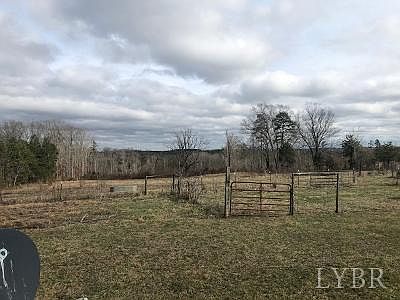 3rd image of 375 Long Branch Dr