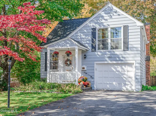 227 Eastholm Road, Schenectady, NY 12304