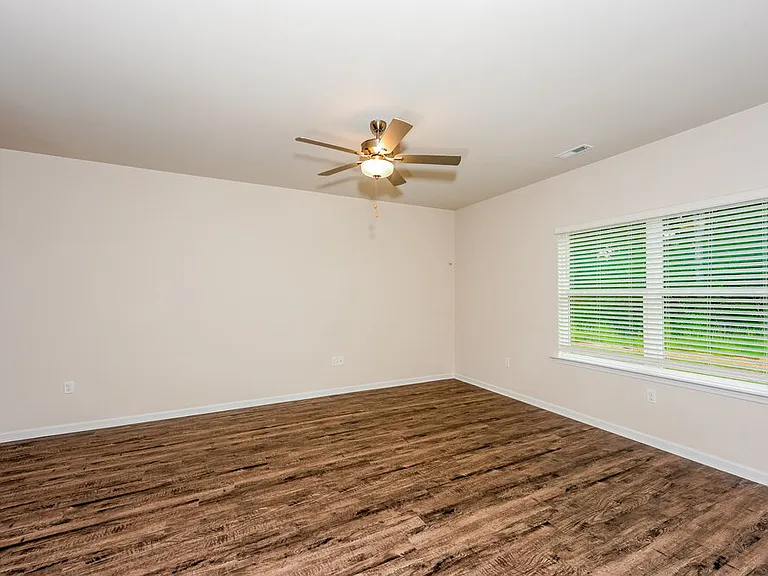 4565 Morgan Dr — Photo 5