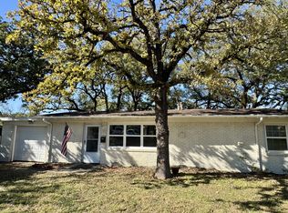 2212 Sturges Dr, Fort Worth, TX 76112