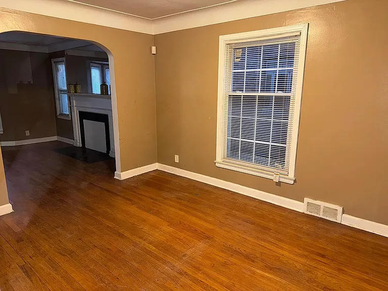 5566 Somerset Ave — Photo 4