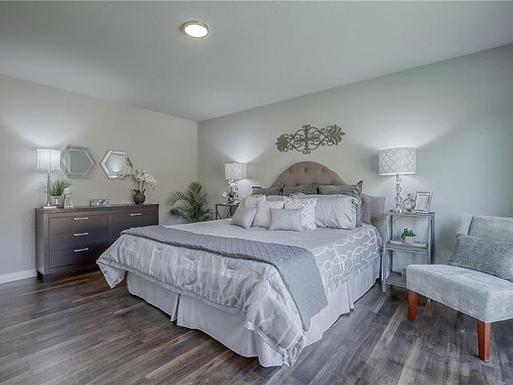 2nd image of 6021 Dooley Dr