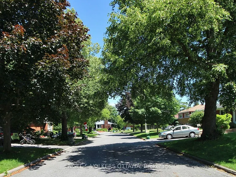 2073 Alton St #B — Photo 21