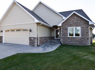 105 D St NE, Walford, IA 52351