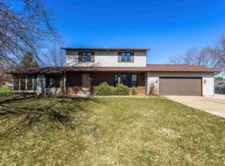 46 Heather Ct, Geneseo, IL 61254