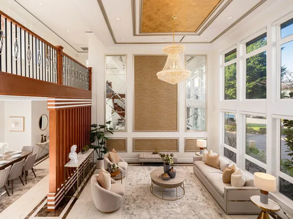 9351 Chapmond Cres, Richmond, BC V7E 1M6