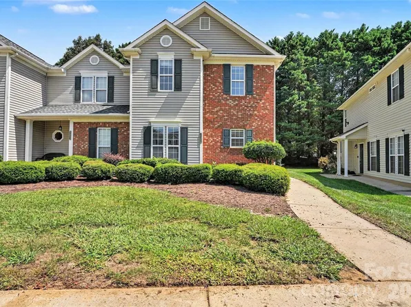 9327 Kimmel Ln, Charlotte, NC 28216