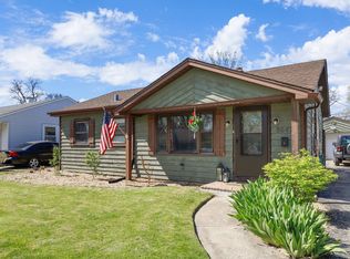 8642 45th St, Lyons, IL 60534