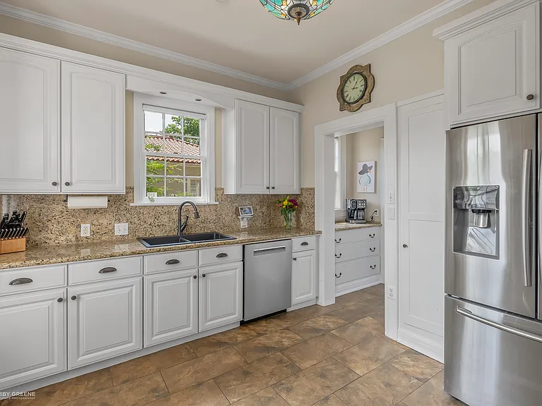 539 Atkins Ave — Photo 13