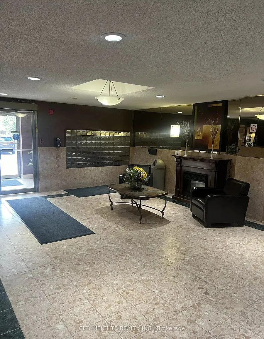 2 bed, $2,500 — Photo 3
