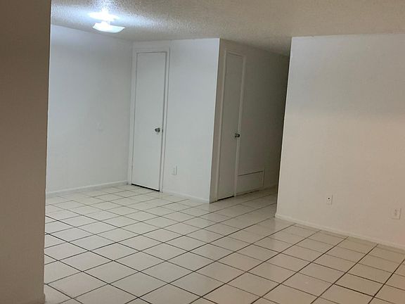 2nd image of 10116 N Lantana Ave APT B